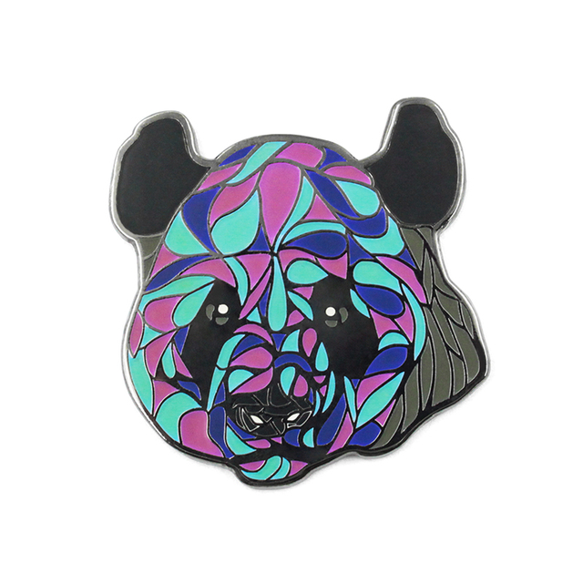 Bezpłatny projekt Niestandardowa, miękka, twarda, urocza emaliowana przypinka do klapy