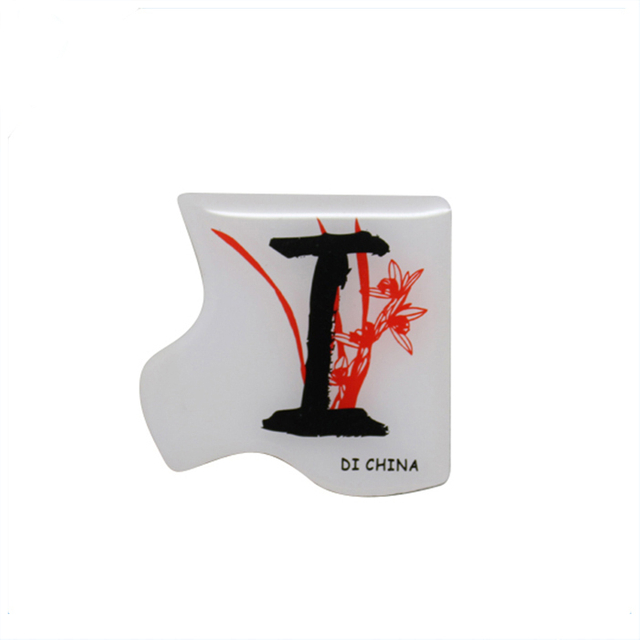 Przypinka do klapy z niestandardowym logo o nieregularnym kształcie